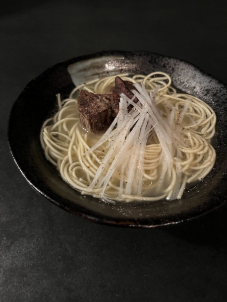 〆の牛たんラーメン